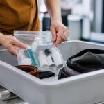 Guide du 100ml aeroport : règles et conseils pour voyager sereinement