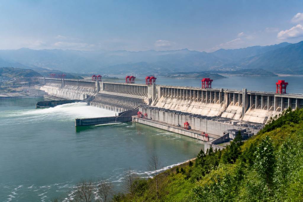Barrage Chine : enjeux écologiques, économiques et géopolitiques du plus grand projet hydraulique mondial